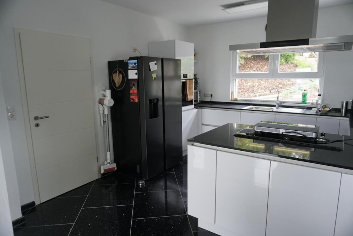Ferienhaus Mit Schoener Aussicht Weitersburg Bagian luar foto