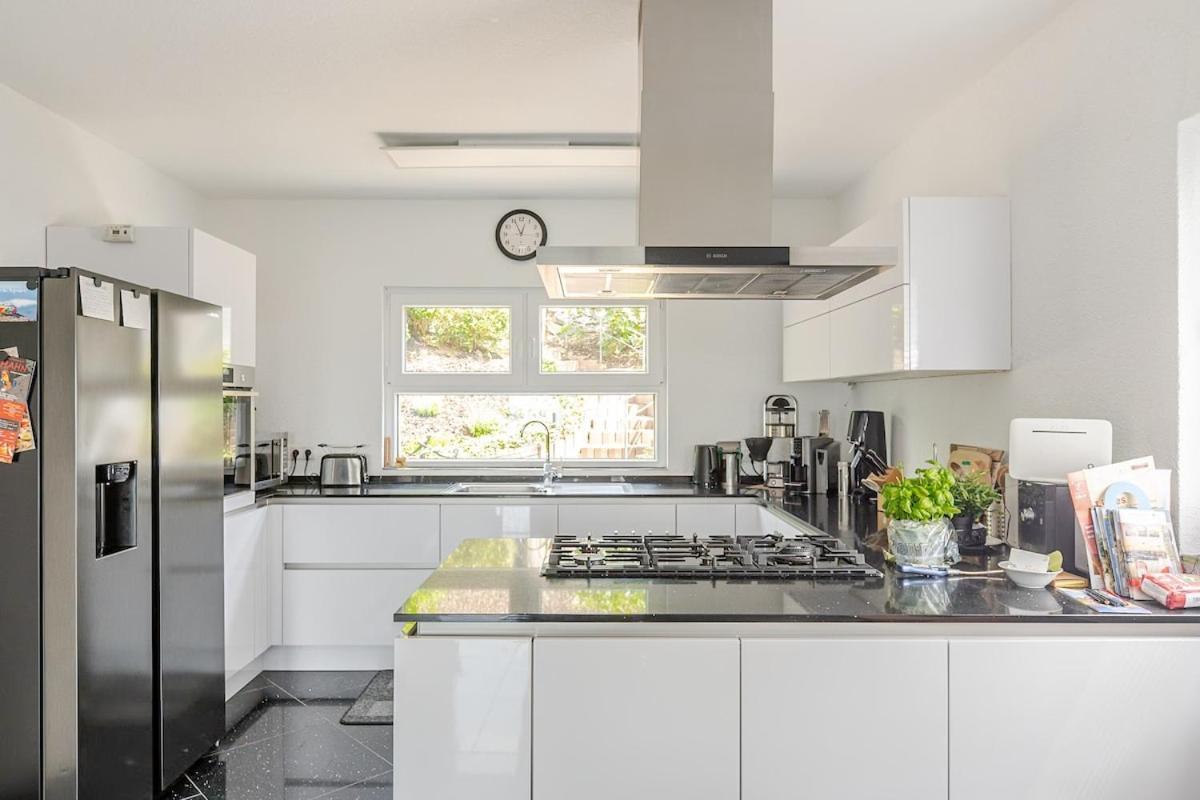 Ferienhaus Mit Schoener Aussicht Weitersburg Bagian luar foto